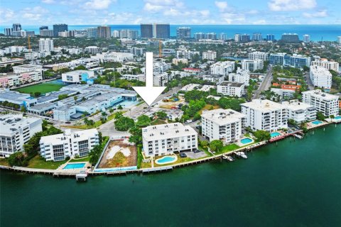 Copropriété à vendre à Bay Harbor Islands, Floride: 1 chambre, 65.03 m2 № 1961466 - photo 28
