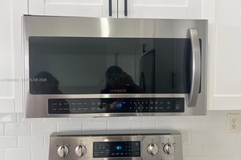 Купить таунхаус в Дорал, Флорида 3 спальни, 140.38м2, № 2020230 - фото 24