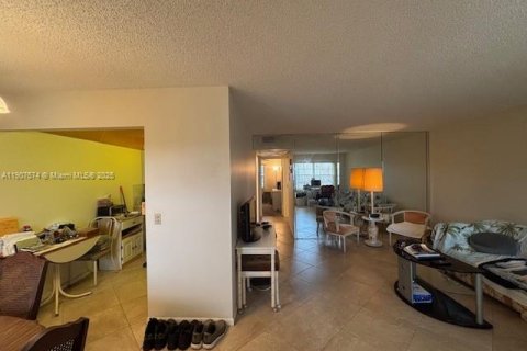 Copropriété à vendre à Boca Raton, Floride: 2 chambres, 78.04 m2 № 1965267 - photo 2