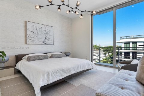 Copropriété à vendre à Fort Lauderdale, Floride: 4 chambres, 307.32 m2 № 1935156 - photo 16