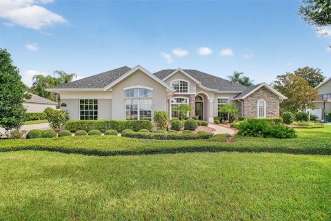 House in Eustis, Florida 3 bedrooms, 251.21 sq.m. № 1899527 - photo 2