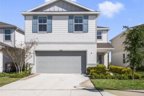 House in Clermont, Florida 5 bedrooms, 242.94 sq.m. № 1828060 - photo 1