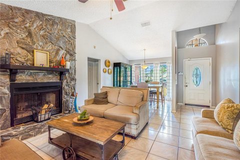 House in Lutz, Florida 3 bedrooms, 130.81 sq.m. № 1737120 - photo 5