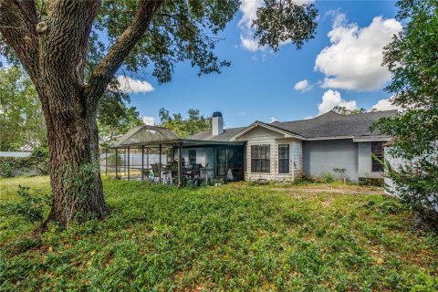 House in Lutz, Florida 3 bedrooms, 130.81 sq.m. № 1737120 - photo 12
