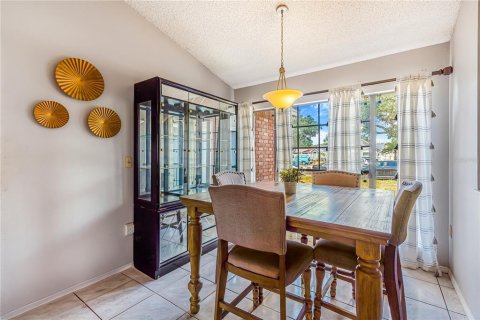House in Lutz, Florida 3 bedrooms, 130.81 sq.m. № 1737120 - photo 6