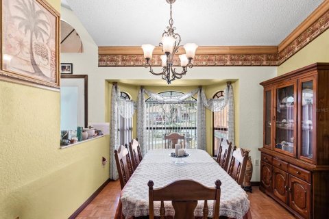 House in Hudson, Florida 3 bedrooms, 161.93 sq.m. № 2098539 - photo 8
