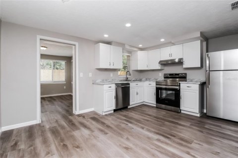 Adosado en alquiler en Orlando, Florida, 3 dormitorios, 184.41 m2 № 1899137 - foto 4