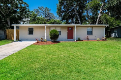 Adosado en alquiler en Orlando, Florida, 3 dormitorios, 184.41 m2 № 1899137 - foto 1