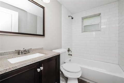 Adosado en alquiler en Orlando, Florida, 3 dormitorios, 184.41 m2 № 1899137 - foto 11