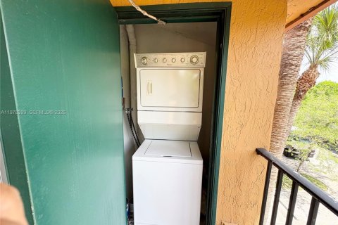 Condominio en alquiler en Plantation, Florida, 1 dormitorio, 68.19 m2 № 2042169 - foto 18