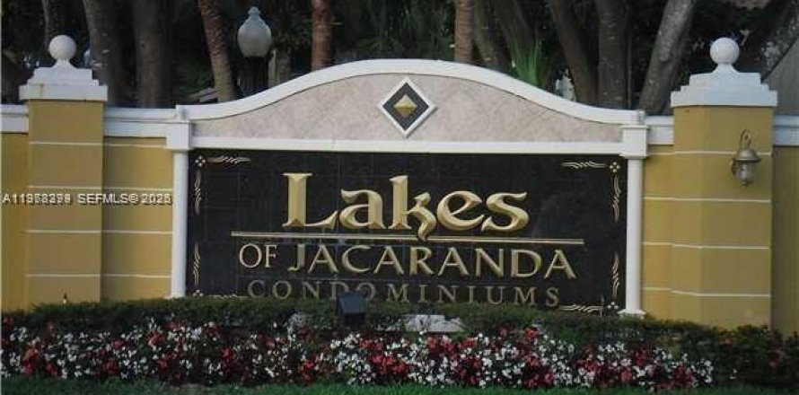 Condominio en Plantation, Florida, 1 dormitorio  № 2042169