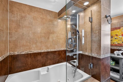 Condo in Fort Lauderdale, Florida, 3 bedrooms № 2082297 - photo 20