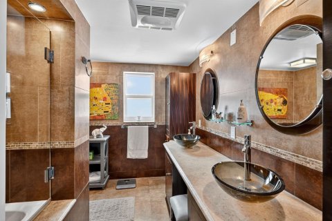 Condo in Fort Lauderdale, Florida, 3 bedrooms № 2082297 - photo 19