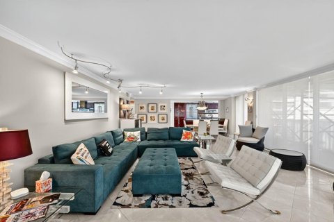 Condo in Fort Lauderdale, Florida, 3 bedrooms № 2082297 - photo 6