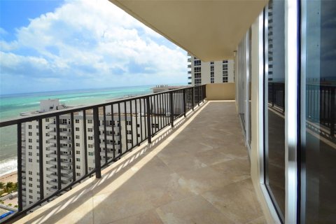 Condo in Fort Lauderdale, Florida, 3 bedrooms № 2082297 - photo 26