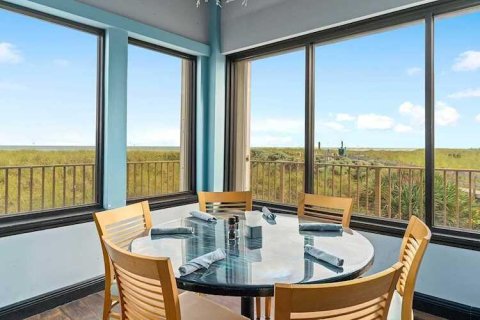 Condo in Fort Pierce, Florida, 3 bedrooms  № 587334 - photo 1