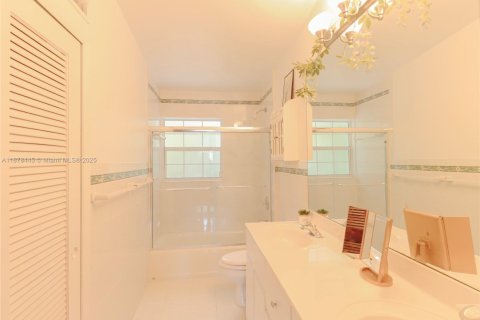 Casa en venta en Tavernier, Florida, 3 dormitorios, 219.62 m2 № 1921668 - foto 11