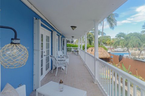 Casa en venta en Tavernier, Florida, 3 dormitorios, 219.62 m2 № 1921668 - foto 13
