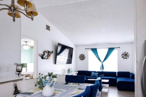 House in Delray Beach, Florida 3 bedrooms, 101.45 sq.m. № 2245725 - photo 12