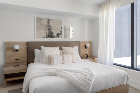 Condominio en alquiler en Miami, Florida, 1 dormitorio, 68.75 m2 № 1861549 - foto 11
