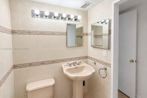 Appartement à louer à Miami, Floride: 47.1 m2 № 2382247 - photo 8