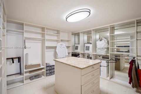 Condo in Miami, Florida, 3 bedrooms  № 2052934 - photo 12