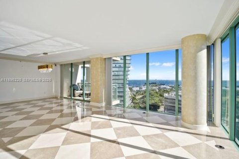 Condo in Miami, Florida, 3 bedrooms  № 2052934 - photo 6