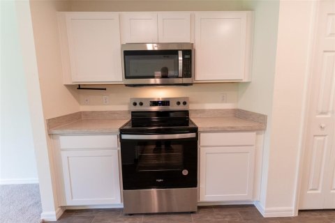 House in Ocala, Florida 4 bedrooms, 168.71 sq.m. № 2231610 - photo 14