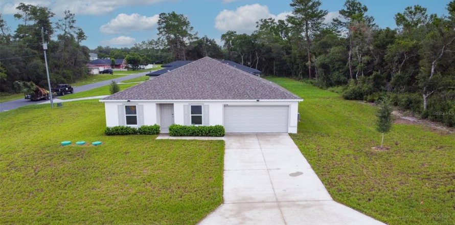House in Ocala, Florida 4 bedrooms, 168.71 sq.m. № 2231610
