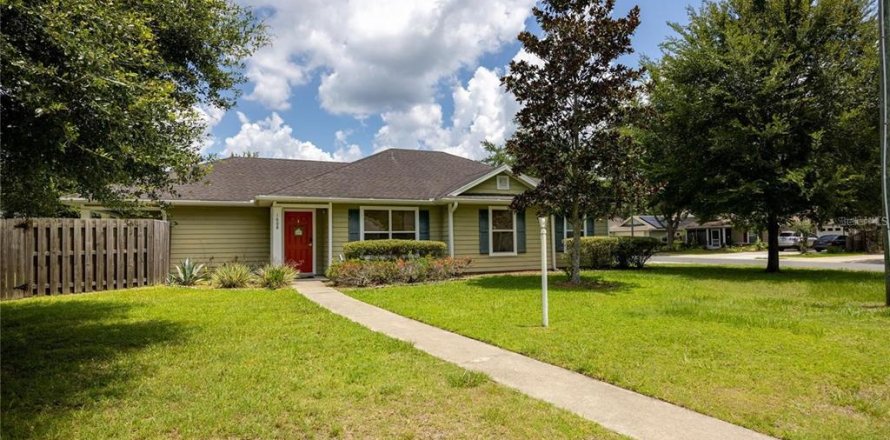 Casa en Gainesville, Florida 3 dormitorios, 117.15 m2 № 2110799