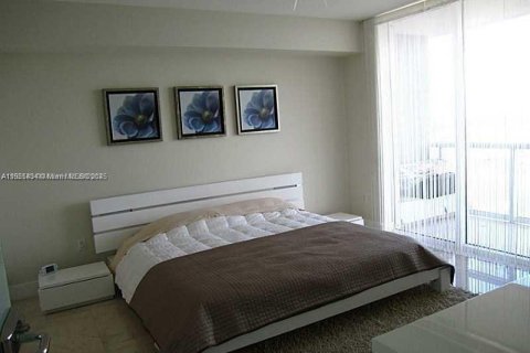 Condominio en venta en Miami, Florida, 2 dormitorios, 126.07 m2 № 1975600 - foto 14