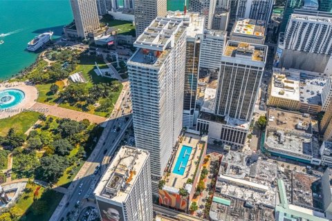 Condominio en venta en Miami, Florida, 2 dormitorios, 126.07 m2 № 1975600 - foto 3