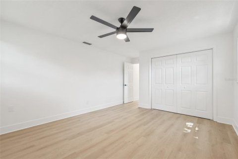 House in Clearwater, Florida 3 bedrooms, 145.02 sq.m. № 1803358 - photo 23