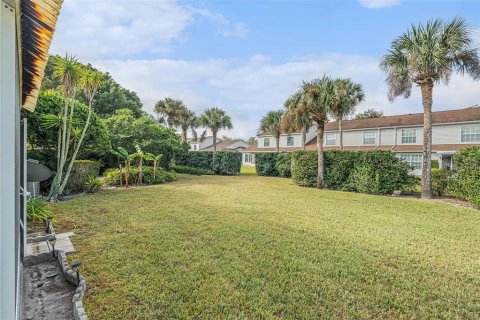 Townhouse in Lutz, Florida 3 bedrooms, 146.14 sq.m. № 2108044 - photo 3
