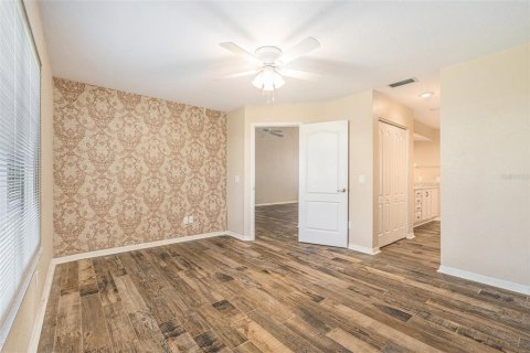 Townhouse in Lutz, Florida 3 bedrooms, 146.14 sq.m. № 2108044 - photo 15