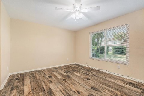 Townhouse in Lutz, Florida 3 bedrooms, 146.14 sq.m. № 2108044 - photo 14