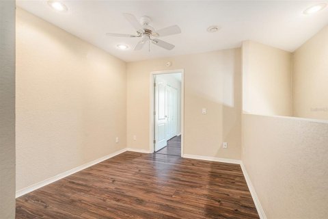 Townhouse in Lutz, Florida 3 bedrooms, 146.14 sq.m. № 2108044 - photo 20