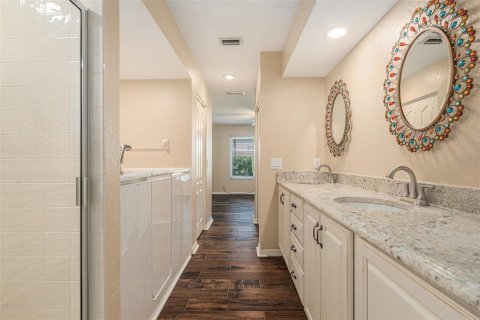 Townhouse in Lutz, Florida 3 bedrooms, 146.14 sq.m. № 2108044 - photo 16