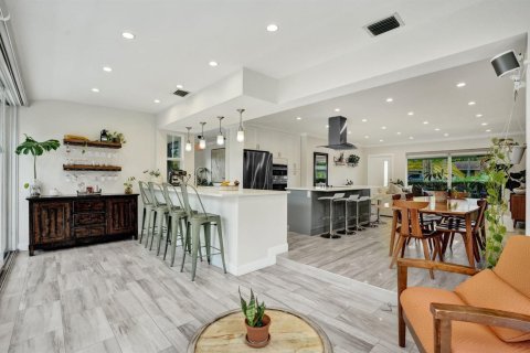 Casa en venta en Fort Lauderdale, Florida, 2 dormitorios, 127.83 m2 № 2435901 - foto 12