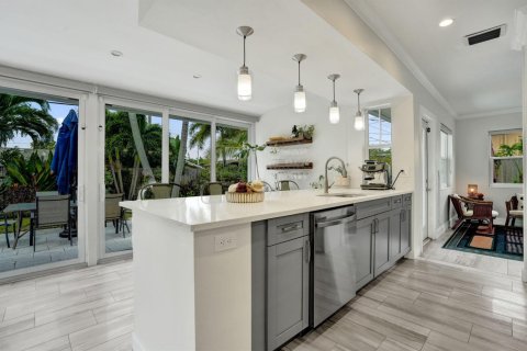 Casa en venta en Fort Lauderdale, Florida, 2 dormitorios, 127.83 m2 № 2435901 - foto 25