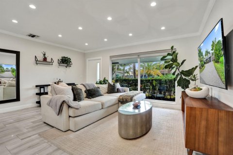 Casa en venta en Fort Lauderdale, Florida, 2 dormitorios, 127.83 m2 № 2435901 - foto 8
