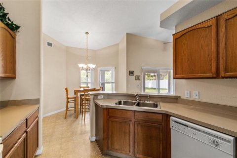 House in Grand Island, Florida 3 bedrooms, 159.23 sq.m. № 1879310 - photo 17