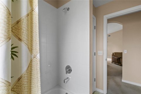 House in Grand Island, Florida 3 bedrooms, 159.23 sq.m. № 1879310 - photo 28