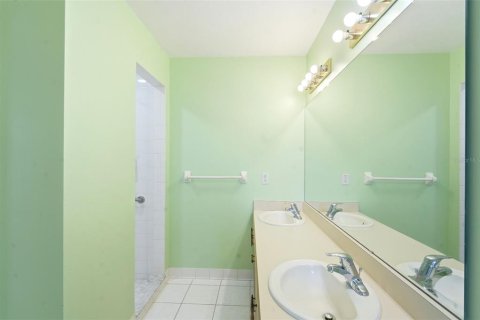 Купить виллу или дом в Деланд, Флорида 7 комнат, 154.68м2, № 2121433 - фото 18