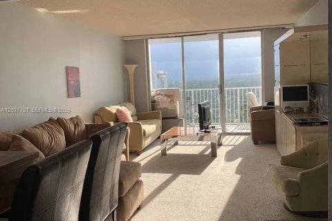 Copropriété à louer à Aventura, Floride: 2 chambres, 113.34 m2 № 2169444 - photo 4