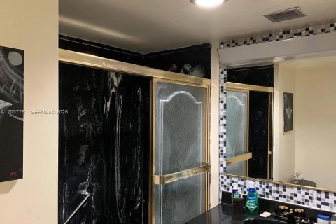 Copropriété à louer à Aventura, Floride: 2 chambres, 113.34 m2 № 2169444 - photo 14