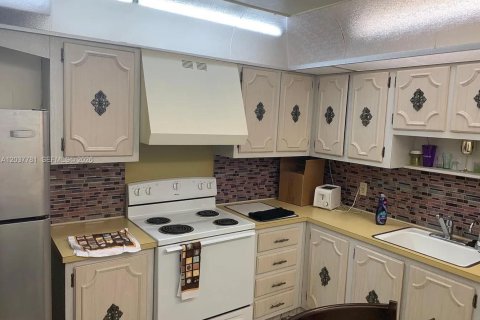 Copropriété à louer à Aventura, Floride: 2 chambres, 113.34 m2 № 2169444 - photo 13