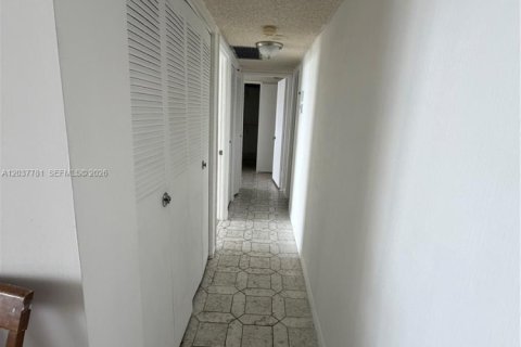Copropriété à louer à Aventura, Floride: 2 chambres, 113.34 m2 № 2169444 - photo 27