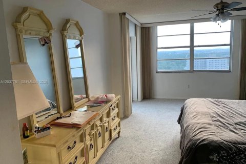 Copropriété à louer à Aventura, Floride: 2 chambres, 113.34 m2 № 2169444 - photo 16