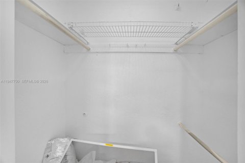 Снять в аренду виллу или дом в Майами, Флорида 2 спальни, 177.44м2, № 2003806 - фото 14